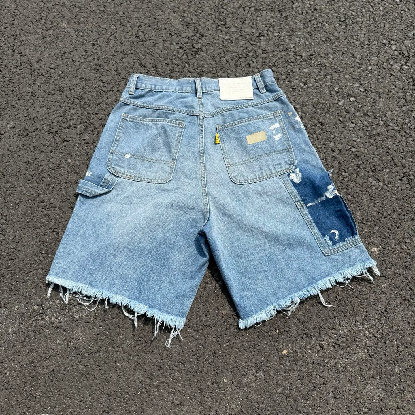 #8157 P200💰 GALLERY DEPT. Retro jeans men's and women's high street ink-splashed denim shorts. Time-consuming waste, hand-made inkjet is an indispensable highlight.   Customized buttons, the buckle surface has been oxidized and distressed, customized ykk zippers, the minimum order is extremely high, the details of the accessories are all in place, and the hangtag and packaging are as always.  Color: blue Size: S-XXL (corresponding to 28-36)